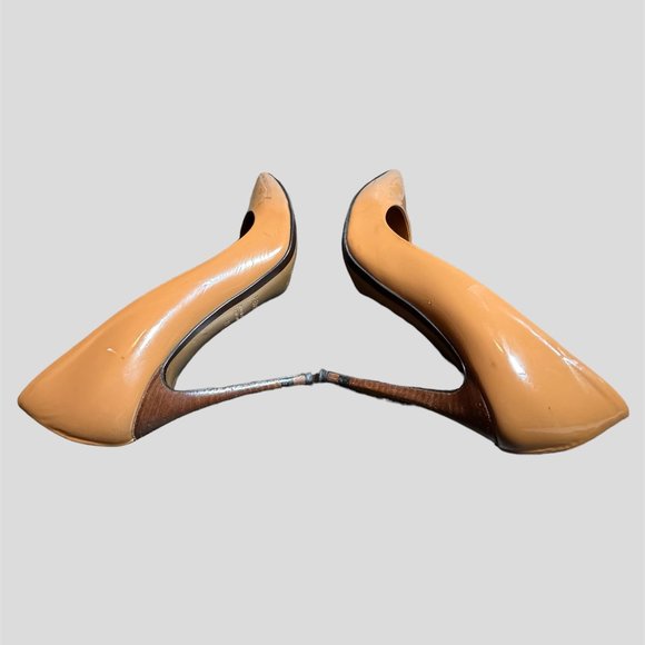 Fendi size 39 tan patent leather stiletto pump - Picture 5 of 11